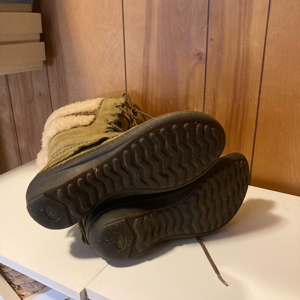 UGG boots - Picture 8 of 8